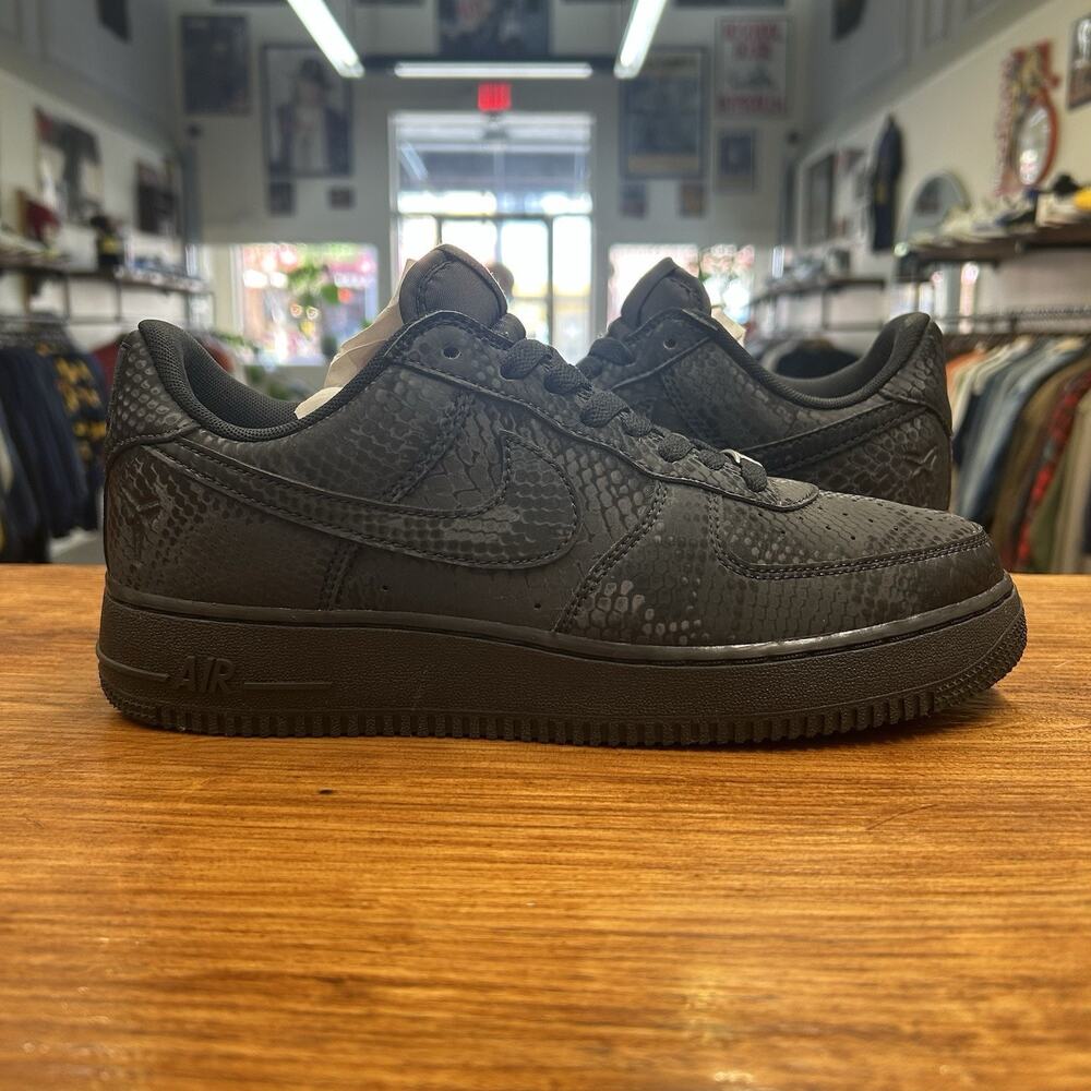 Size 9 - Kobe Bryant x Nike Air Force 1 Low Triple Black Lightly Worn